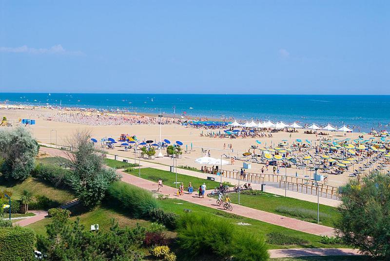 Residence Green Life Bibione Buitenkant foto